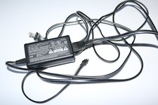 Sony HandyCam video camera model AC-L25A battery charger 50/60Hz 18W AC100-240v