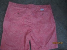 Men's Vineyard Vines Breaker Shorts floral pattern Size 36 light red
