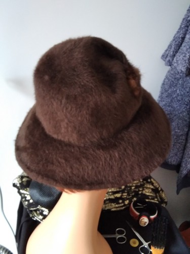 60,S Fab Choc Brown Fluffy Hat With Mink Trim.Fits 22 Inch Head.From David Jones - Picture 3 of 7