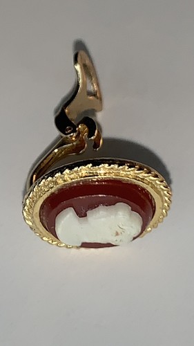 Vintage Cameo Gold Tone Rhinestone Patented Clip on Earrings Excellent - Picture 13 of 16
