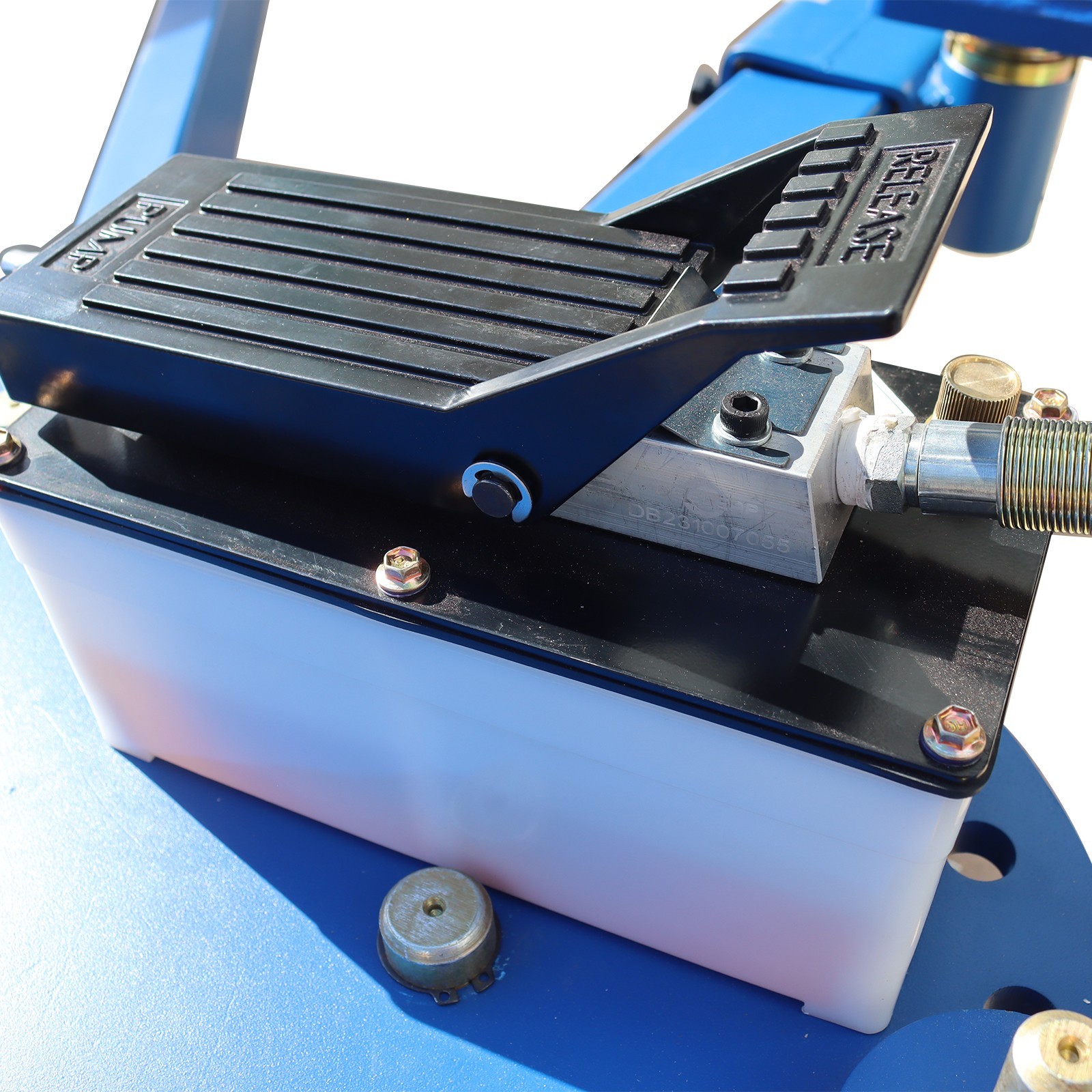 Car Frame Machine Car Body Frame Repair Tool 98KN 3500KG Tool Cart Lifting Arm