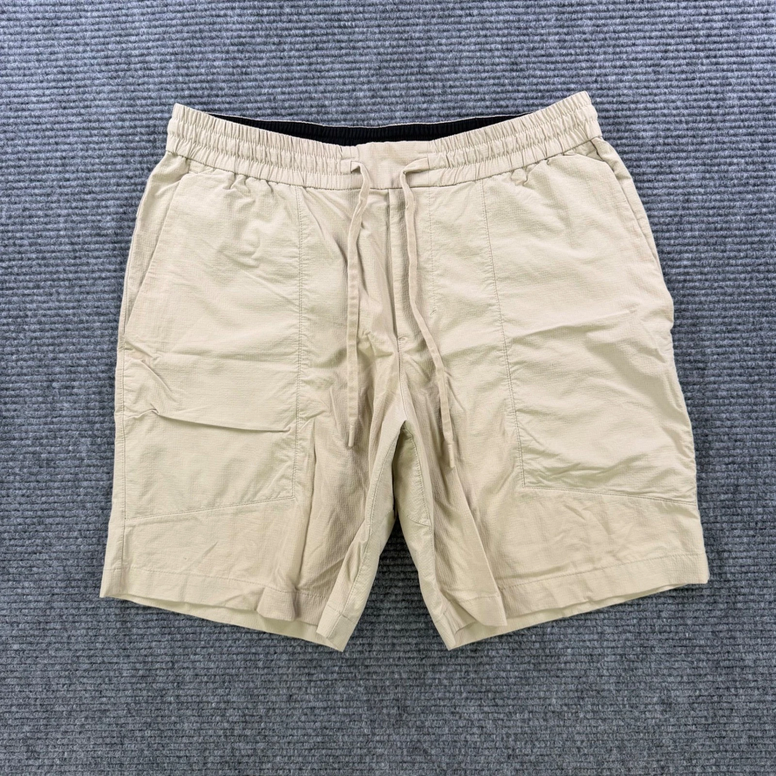 Lululemon Bowline Khaki Tan Ripstop Drawstring Short Men Large Train Gym LM7ARQS