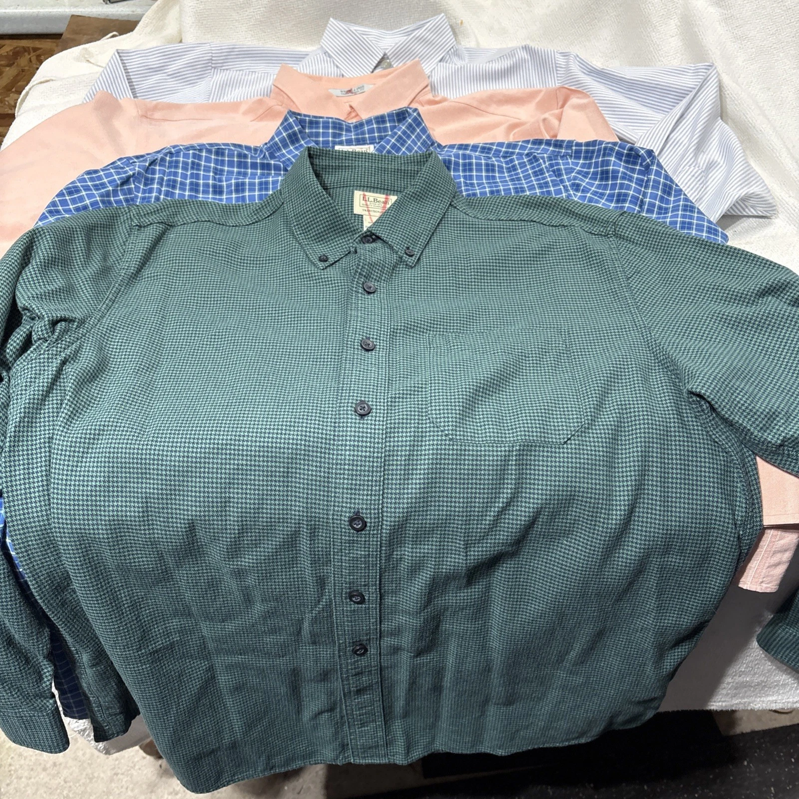 LL Bean Men’s Large Traditional Fit Long Sleeve Cotton (4)
