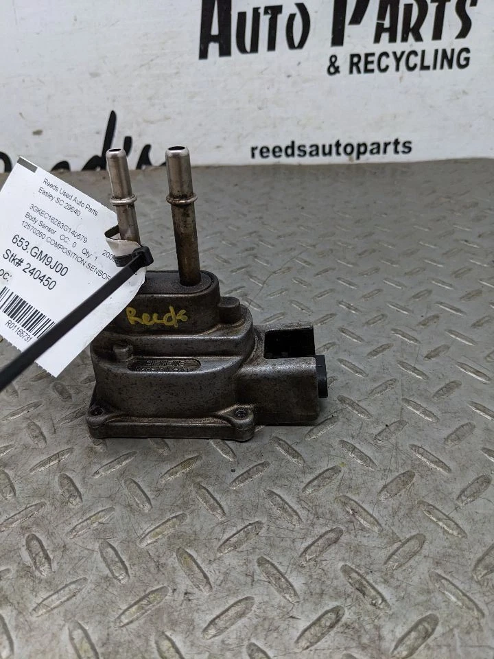 2000 - 2005 Chevrolet Cadillac GMC Flex Fuel Composition Sensor 12570260 1165731 - Image 2 of 4