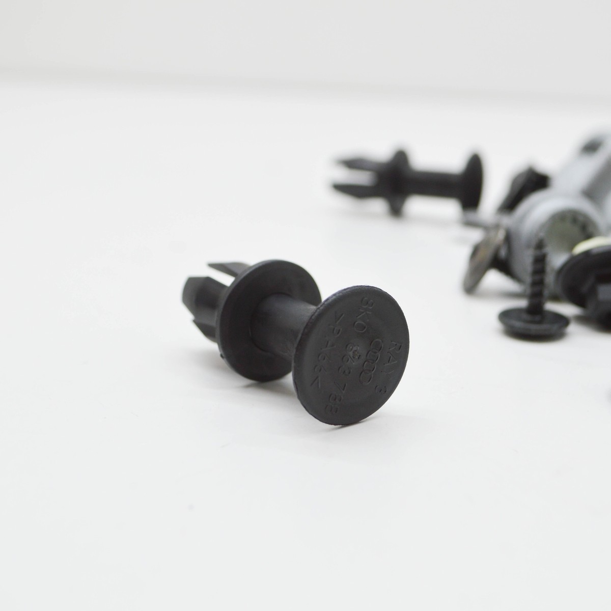 AUDI A6 C8 Underbody Fixing Bolts Set 4K0098646 NEW GENUINE | eBay