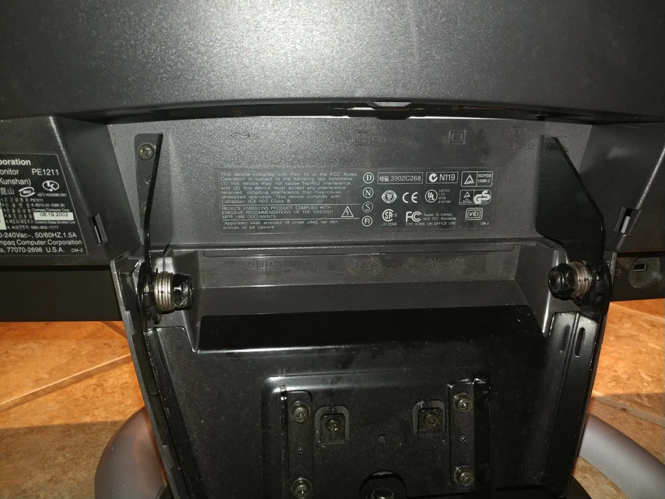 Compaq TFT8030 18.1" LCD Monitor - Image 4 of 4