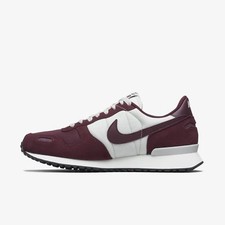 Nike Air Vortex talla 8. Hueso claro Borgoña. 903896-013. Internationalist max