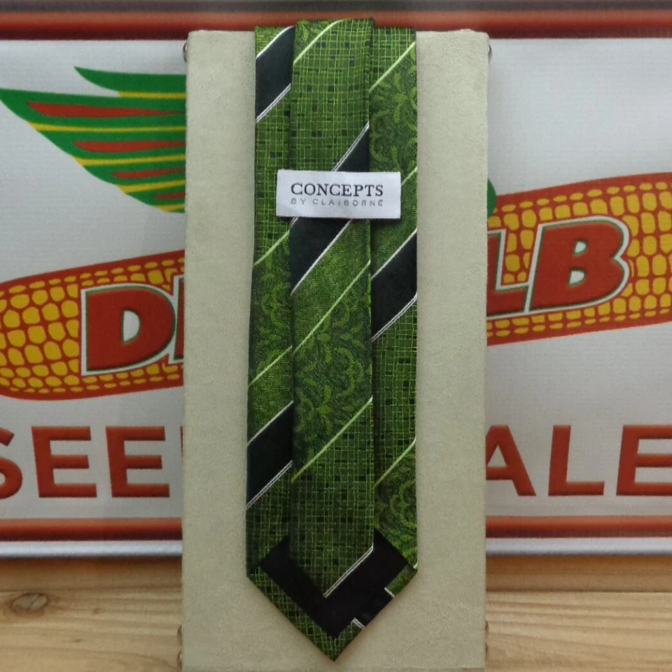 CONCEPTS BY CLAIBORNE "Tie" Foto 2 de 2