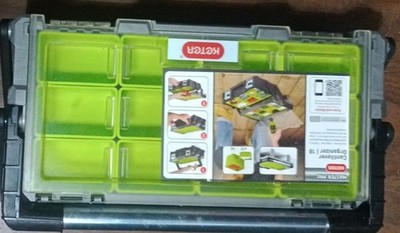 Keter Master Pro 18'' Cantilever Organizer Tool Crafts Sewing  Box