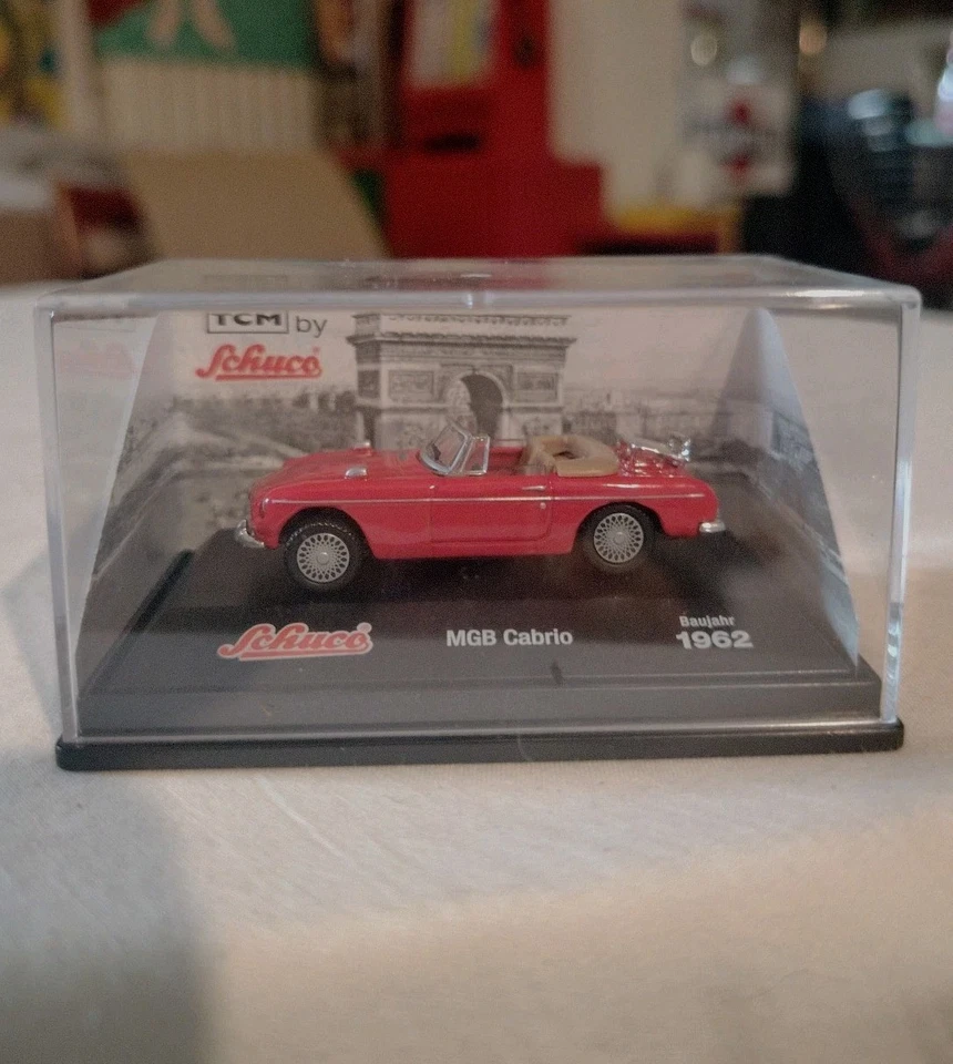 SCHUCO -TCM  Modellino MGB CABRIO (1962) - Scala 1:72 - Immagine 2 di 4