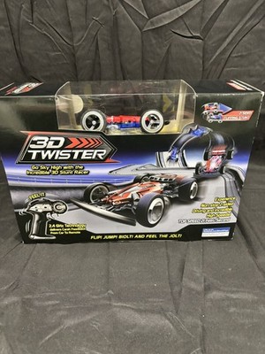 SilverLit 3D Twister 2.4 GHz RC Racer Extreme Stunts  Radio Controlled Red - NIB