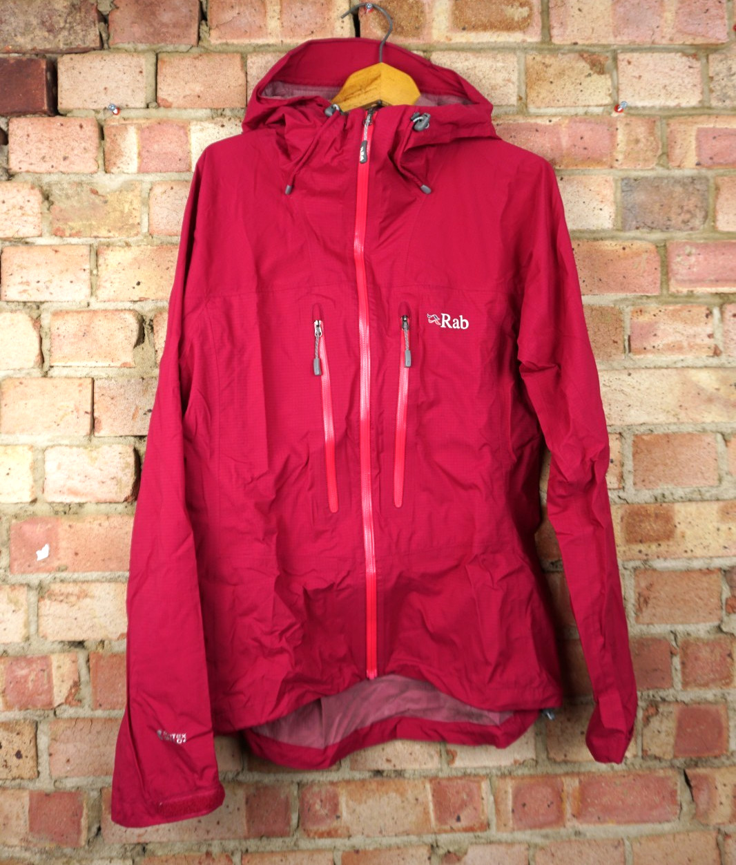 RAB Spark Chaqueta Talla UK 12 Mujer Frambuesa Impermeable Plegable Ligero