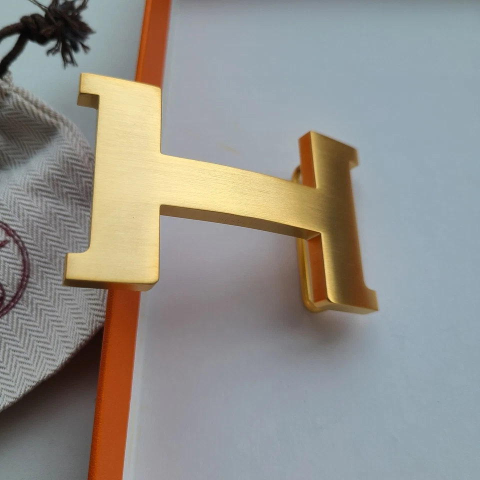 Hebilla de cinturón Constance cepillada en oro 38 mm H Foto 3 de 4