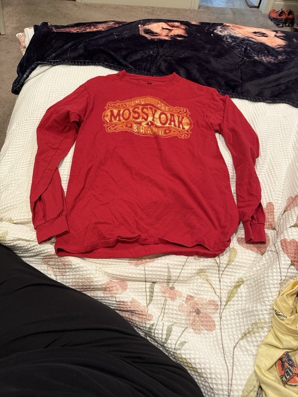 Mossy Oak Mens Bold Red Long Sleeve graphic Tee-MED