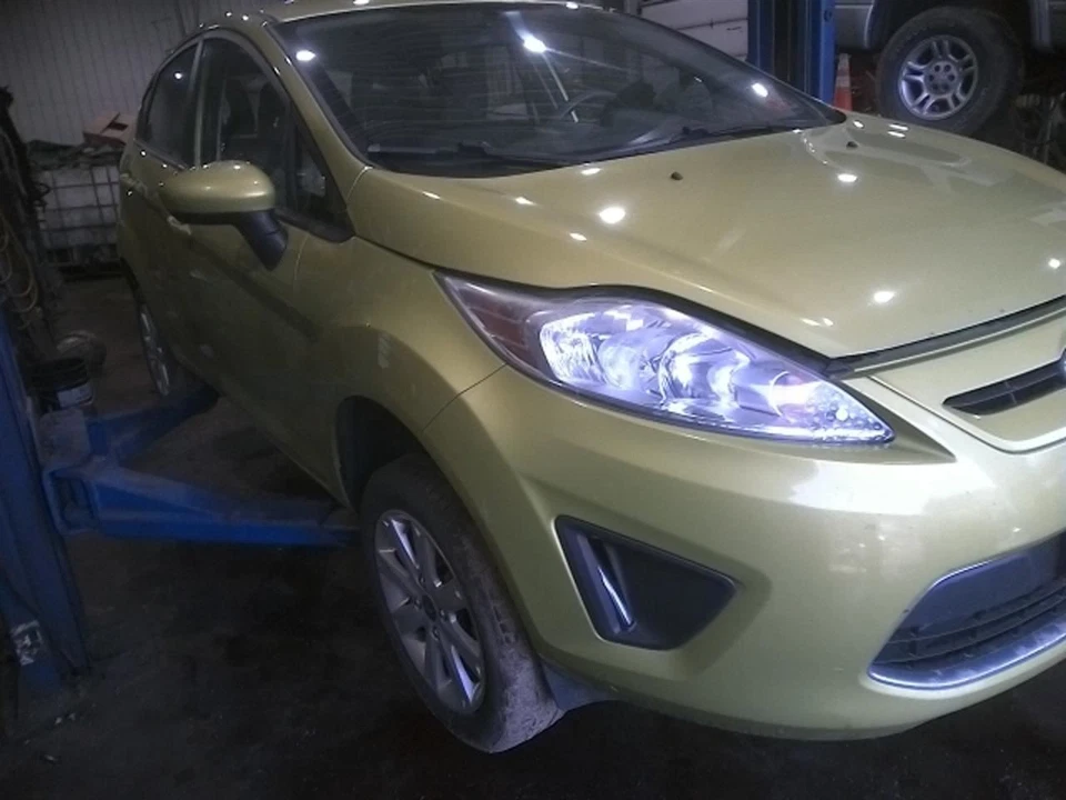 Guardabarros izquierdo conductor sin moldura basculante compatible con 11-19 FIESTA 119142 Foto 4 de 4