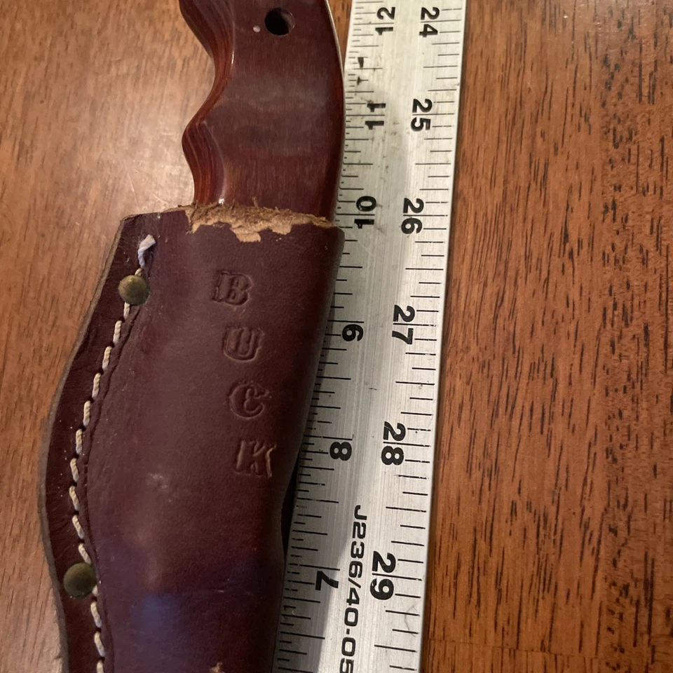 BUCK USA 122 木柄厕所钓鱼刀带原装皮革鞘 11 罕见 — 第 2/4 张图片