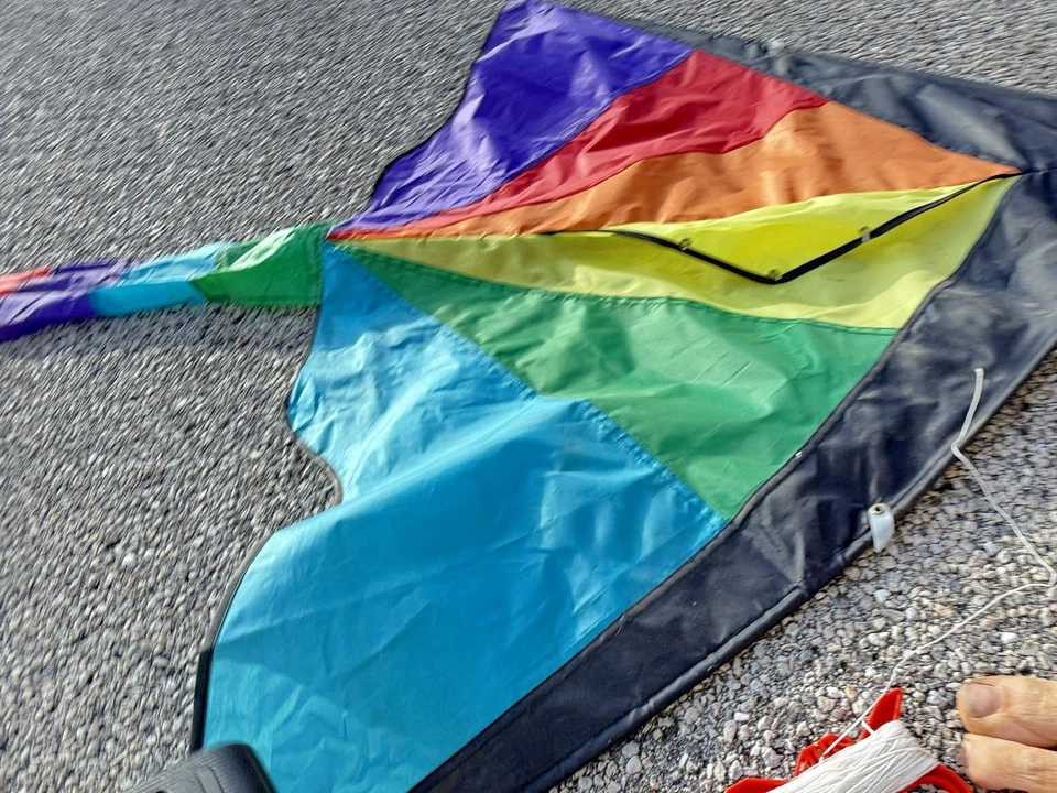 Cometa con carrete de cuerda Foto 4 de 4