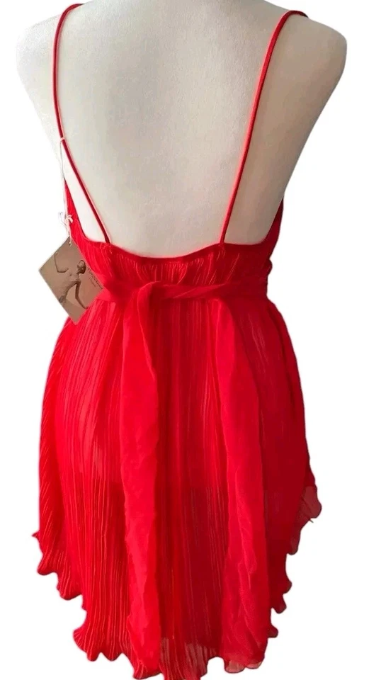 Lencería Babydoll Transparente De Colección Flora Nikrooz Rojo Acordeón Plisado Chemise Mujeres M  Foto 4 de 4