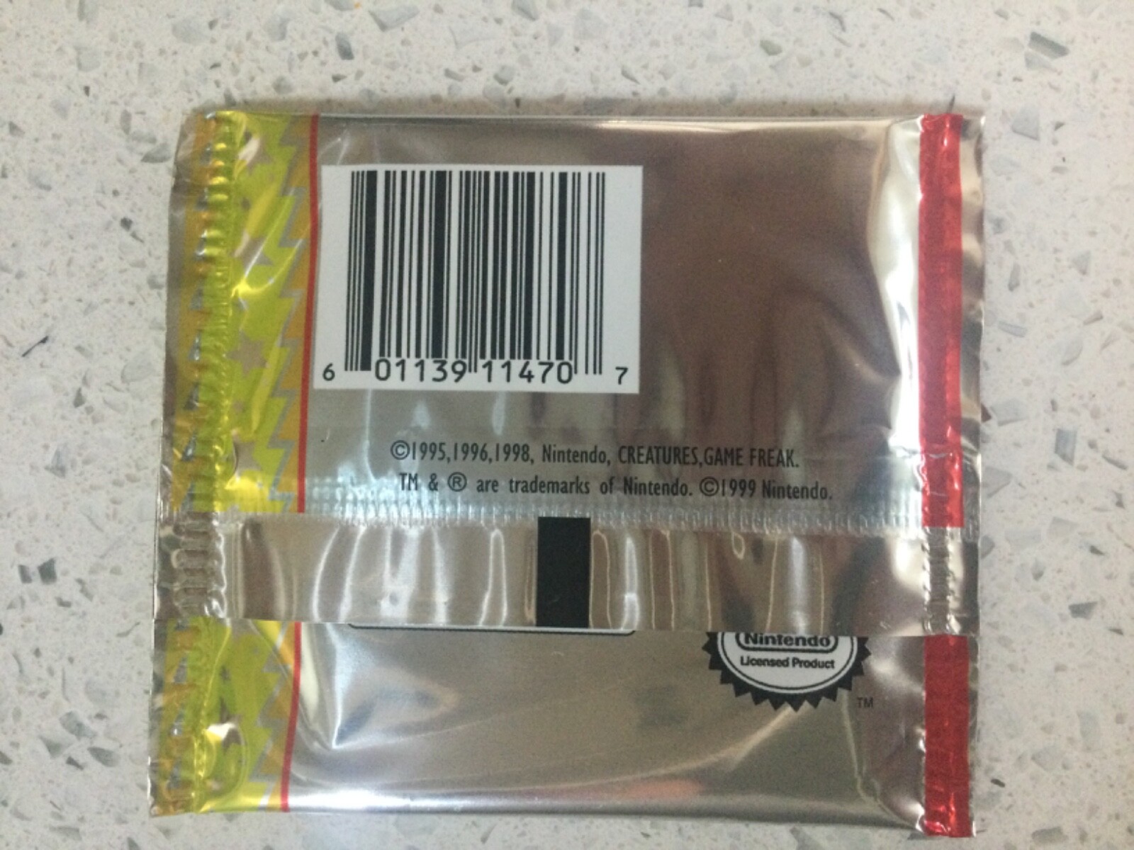 NEW 1999 Pokemon Action Flipz Hobby Premier Edition Pack 4 Lenticular Cards - Picture 2 of 2