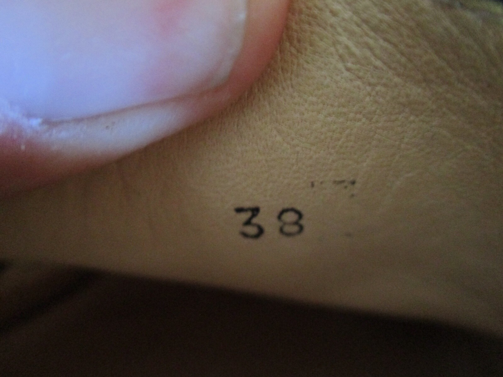 Kroll modern beige brown python leather driving d… - image 8