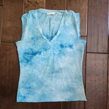 Back Stage Girl's Junior Blue Cloud Pattern V-Neck Sleeveless Top - Size M