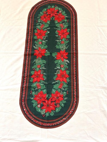 Christmas cloth tablecloth 80 x 60 red green poinsettia holly cotton - Picture 2 of 5