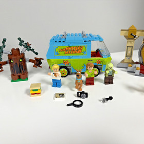 Scooby Doo LEGO 75902 Mystery Machine, 75901 Mystery Plane, 75900 Mummy Museum