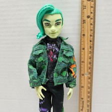 Monster High Deuce Gorgon G3 Doll W Original Outfit Jacket - 2022 Core Reboot Monster High Deuce Gorgon G3 Doll W Original Outfit Jacket - 2022 Core Reboot