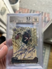 Marketplace image: 2013 Finest #FAR-GS Geno Smith Atomic Refractor Rookies Superfractor 1/1
