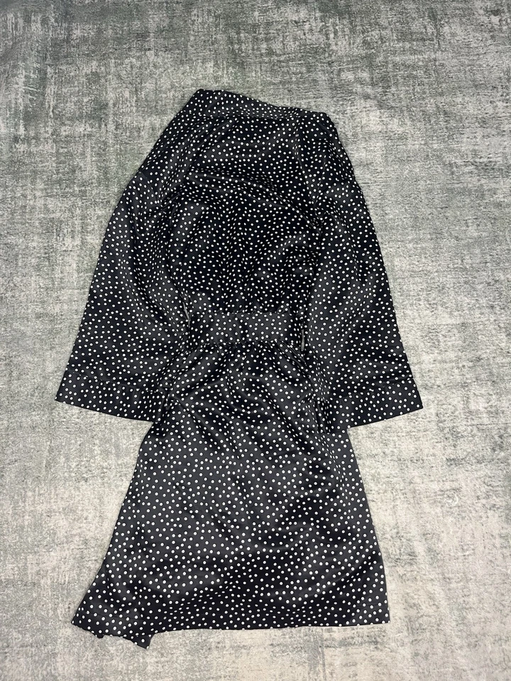 Pulôver Cabernet Feminino Robe M/L Preto Branco Bolinhas Gravata Lounge Seda Casual - Imagem 2 de 4