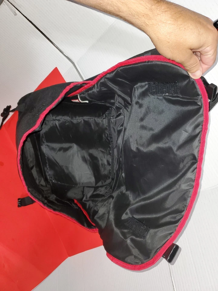 Marvel Heroes Barnes Noble Exclusivo Bolso Bandolera Mensajero Negro Rojo Gorra Spiderman Foto 2 de 4