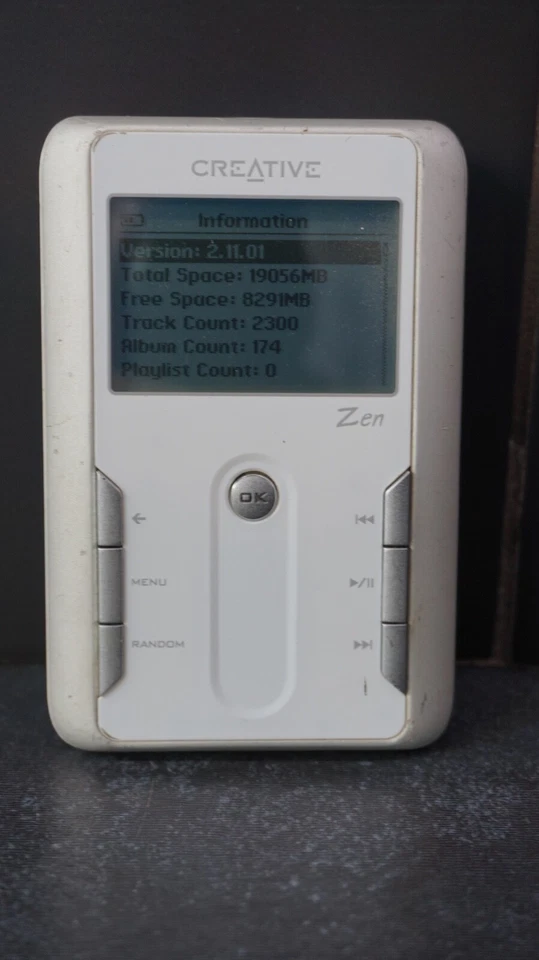 Creative Zen Touch 20gb MP3 Player - Image 3 of 4