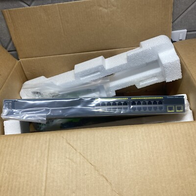 WS-C2960-24TT-L Cisco 24 Port Switch - unbenutzt