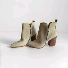 Nine West Birds Blockheel Booties SIZE 6.5 Taupe SUEDE