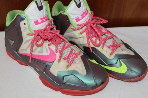 pink lebron 11