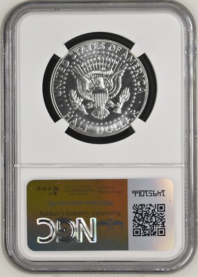 1969-D 50C KENNEDY NGC GRADED MS 64, BRIGHT LUSTER COIN IN THE SLAB | Property Room - Foto 3