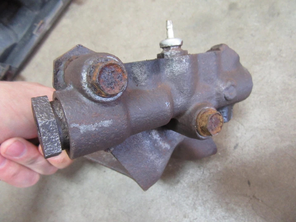 Pontiac Ventura 1975-1977 línea de freno delantero separador válvula bloque divisor  Foto 2 de 2