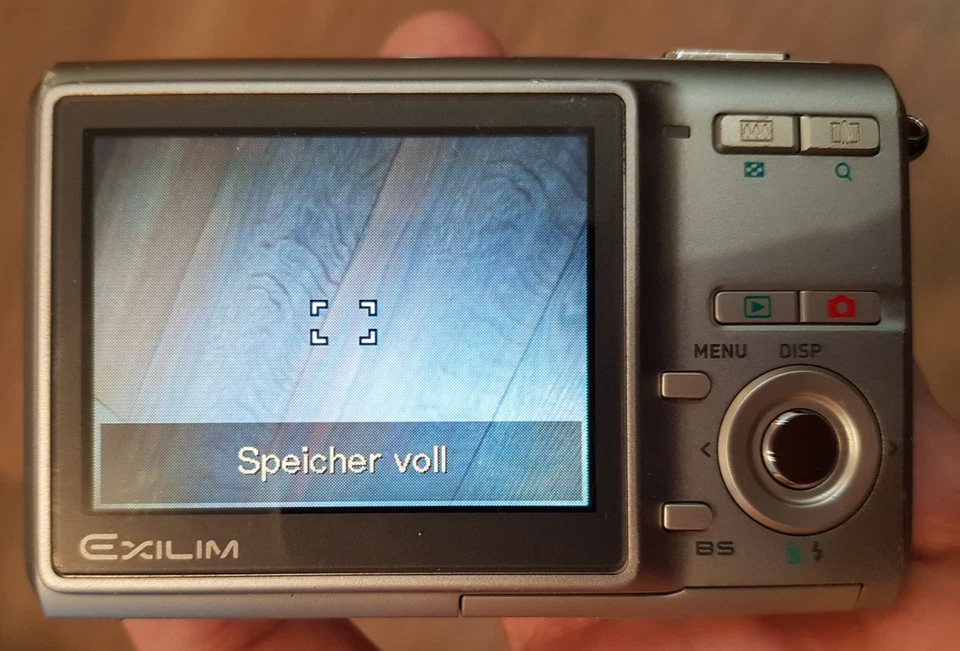 Casio Exilim EX-Z70 7.2MP Digital Camera – Silver – Tested, Works - Image 2 of 4