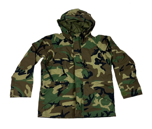 Giacca Militare GI Woodland Camo Parka Con Cappuccio – Goretex Nylon – Taglia M (USATO?)
