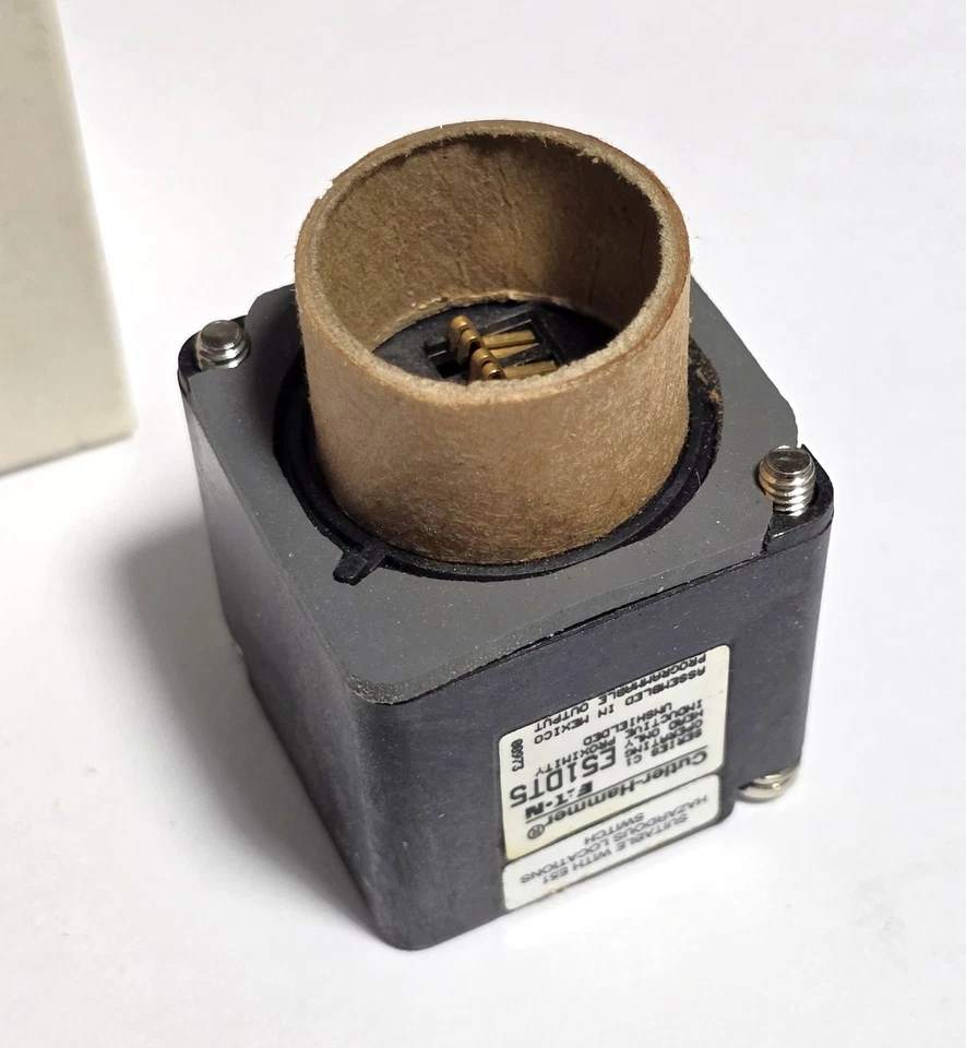 Cutler Hammer E51DT5 Inductive Proximity Head Sensor - New - Image 4 of 4