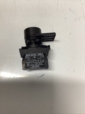 ALLEN BRADLEY 800E-3X01V W/ Button P-366