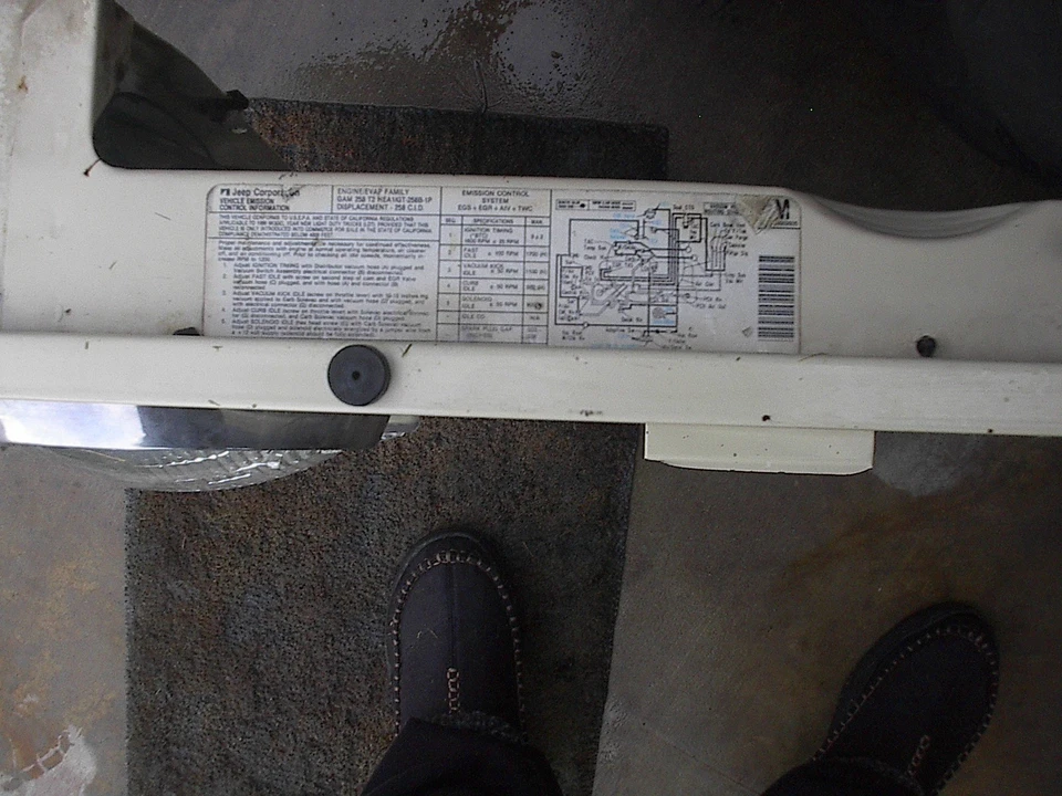 PARRILLA WILLYS JEEP OEM Foto 3 de 4