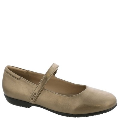 ARRAY  Fiona Women's Slip On