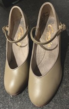 Capezio Leather Character Shoes 656 Size 3.5 UK Tan