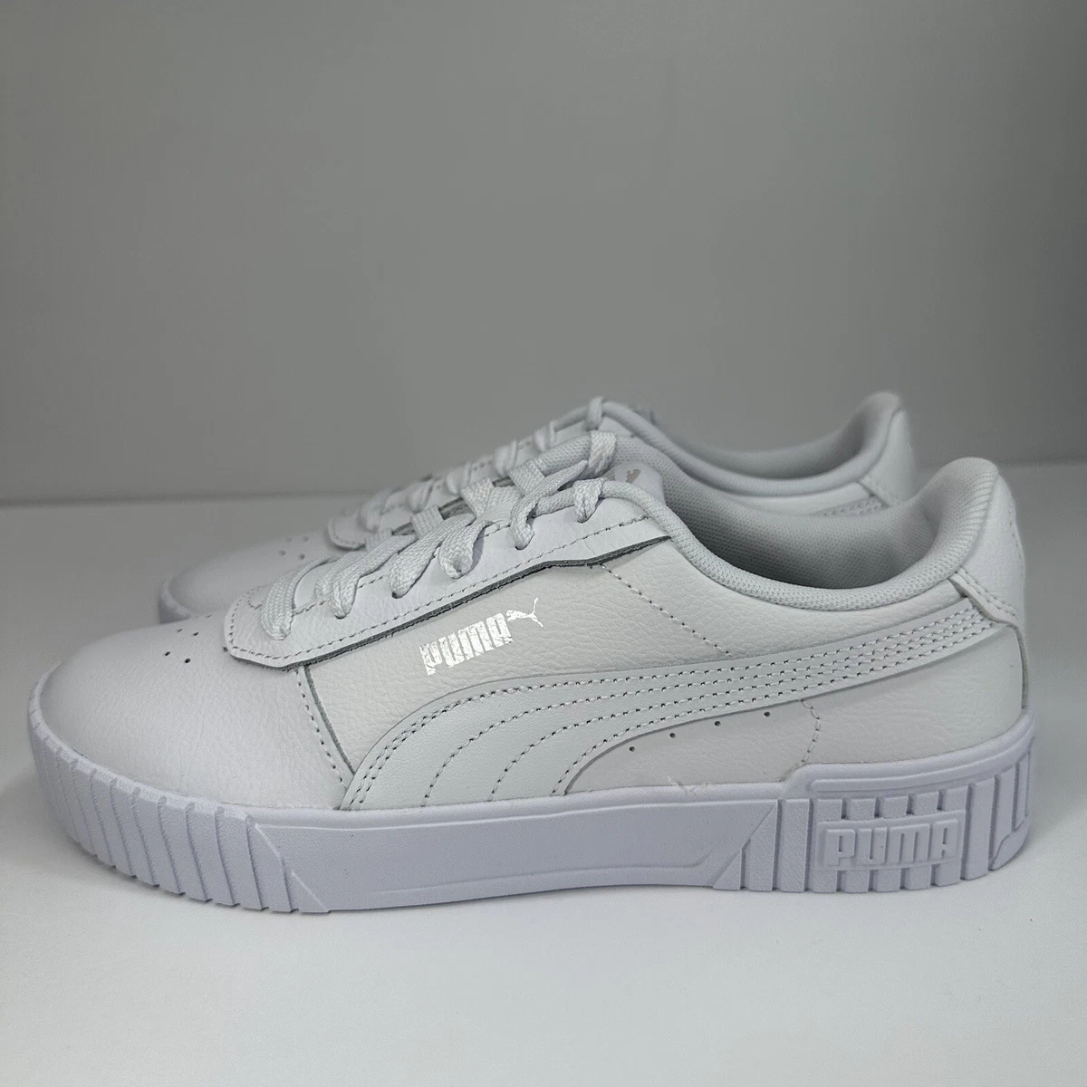 Puma Carina 2.0 Comfort Sneakers 7.5 White Running Training Shoes