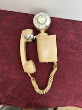 Vintage AE Co. Spacemaker Rotary Retro Beige Tan Telephone Side Hang Wall Mount