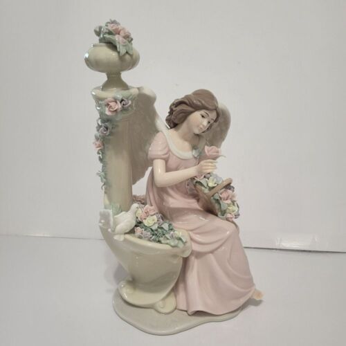 Members Mark Hand Painted Porcelain Figurine Holiday Collections 2005 - Picture 17 of 19