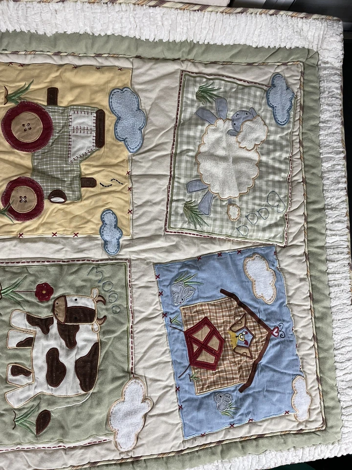 Manta acolchada Kidsline beige verde oveja caballo vaca granero tractor bebé Foto 3 de 4