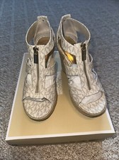 Womens Michael Kors Signature Wedge Sandals Size US 6 EUC