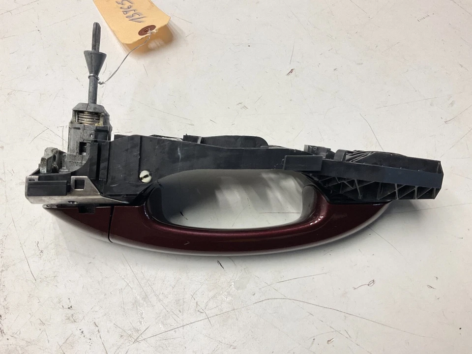 2012-2019 VOLKSWAGEN PASSAT FRONT LEFT SIDE EXTERIOR DOOR HANDLE W/ BRACKET OEM - Image 3 of 4